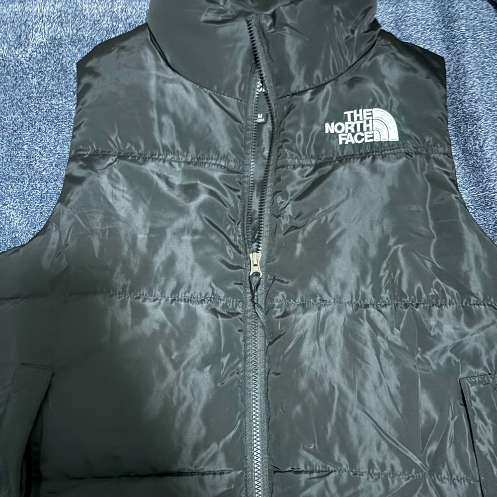 The North Face 700 puffer vest